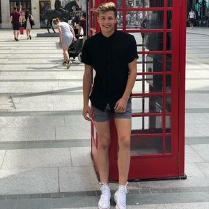 Meet your Posher, Jason